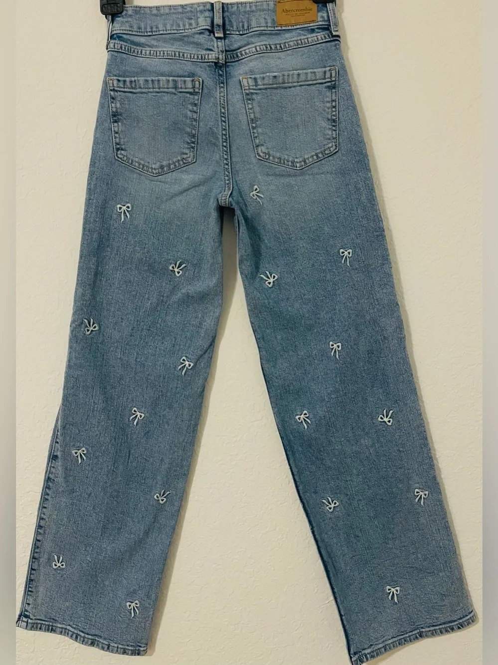 Abercrombie kid’s High-rise, very wide-leg jeans